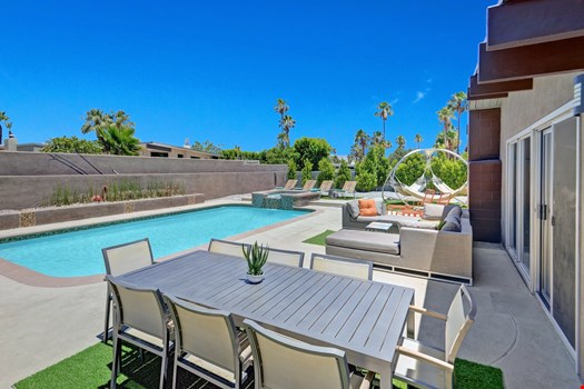 Atomic Garden Vacation Rental - 29