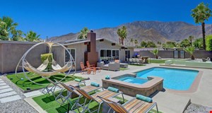 Atomic Garden Vacation Rental - 02
