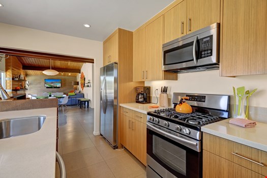 Atomic Garden Vacation Rental - 14