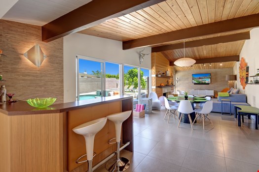 Atomic Garden Vacation Rental - 10