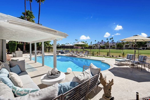 Fairway Modern Vacation Home-04