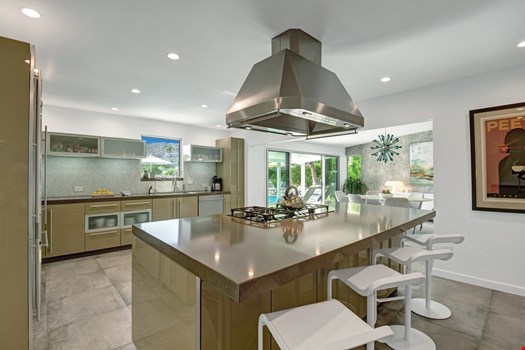 Fairway Modern Vacation Home-21