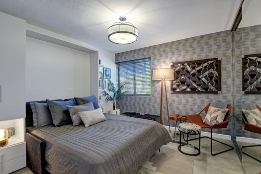 Fairway Modern Vacation Home-34