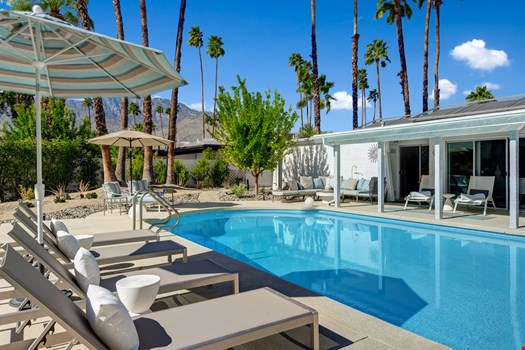 Fairway Modern Vacation Home-03