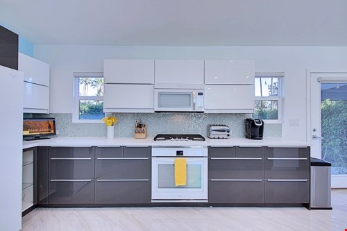 Harlow Home Vacation Rental - 17