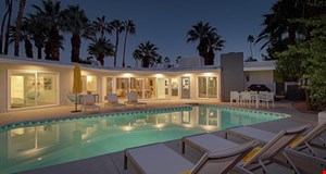 Harlow Home Vacation Rental - 03