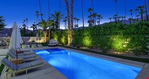 Hey-Sugar-Vacation-Home-02
