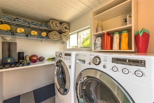 Laurel Modern Vacation Rentals  - 20