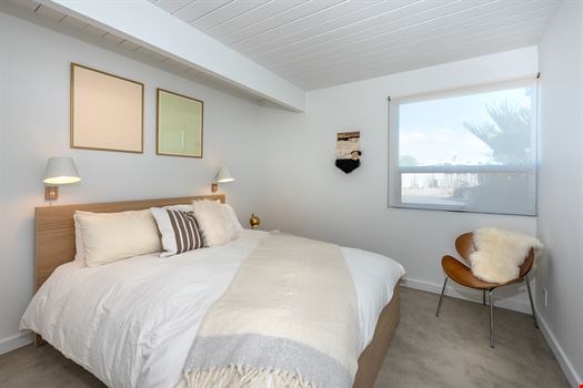 Laurel Modern Vacation Rentals  - 13