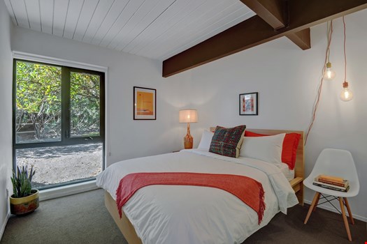 Laurel-Retreat-Vacation-Home-18