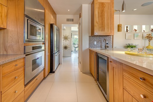 Morongo Modern Vacation Home - 13