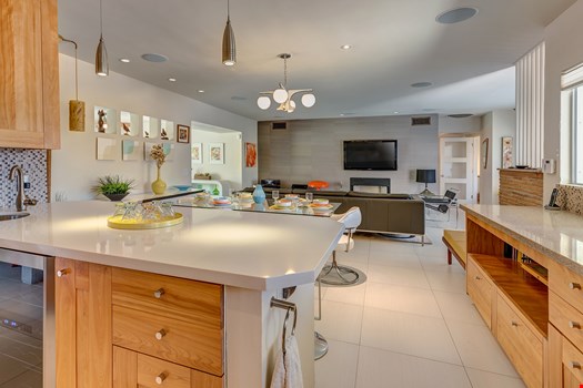 Morongo Modern Vacation Home - 12