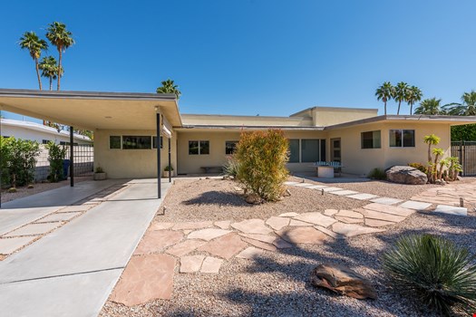 Morongo Modern Vacation Home - 23