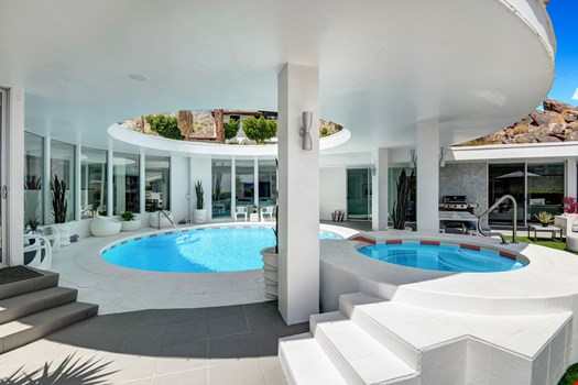 Skyfall-Vacation-Rental-04