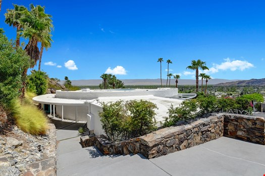 Skyfall-Vacation-Rental-09