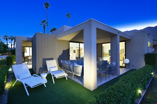 Twin-Palms44
