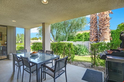 Twin-Palms47