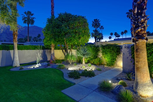 Twin-Palms07