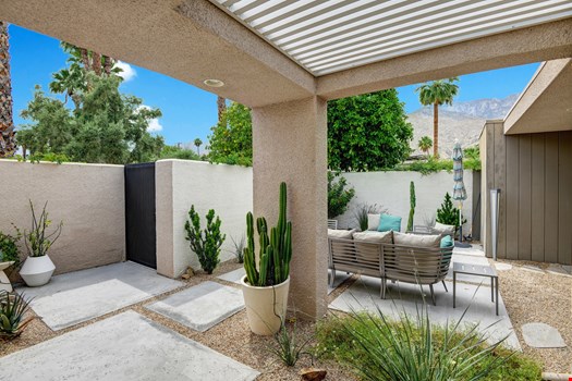 Twin-Palms39