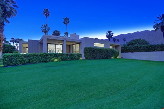 Twin-Palms05
