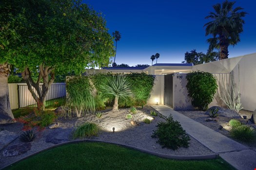 Twin-Palms45